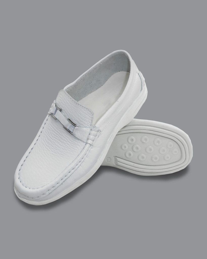 Mocasines blancos para enfermería Ref 940 suela Jimena en cuero natural