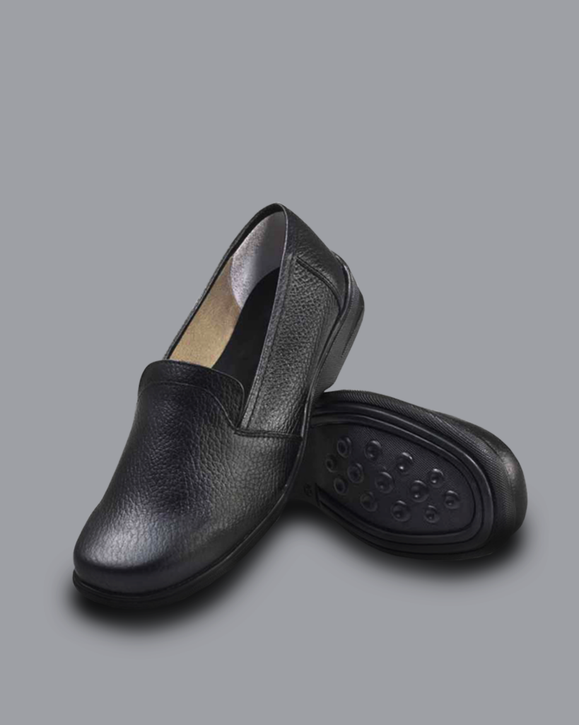 Mocasín elegante de cuero negro para mujer, Ref. 928 suela Jimena, ideal para uniformes de trabajo