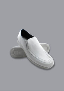Calzado de dotación al por mayor 3 zapatos blancos mocasin slip on para enfermera ref 1967 suela jimena.1