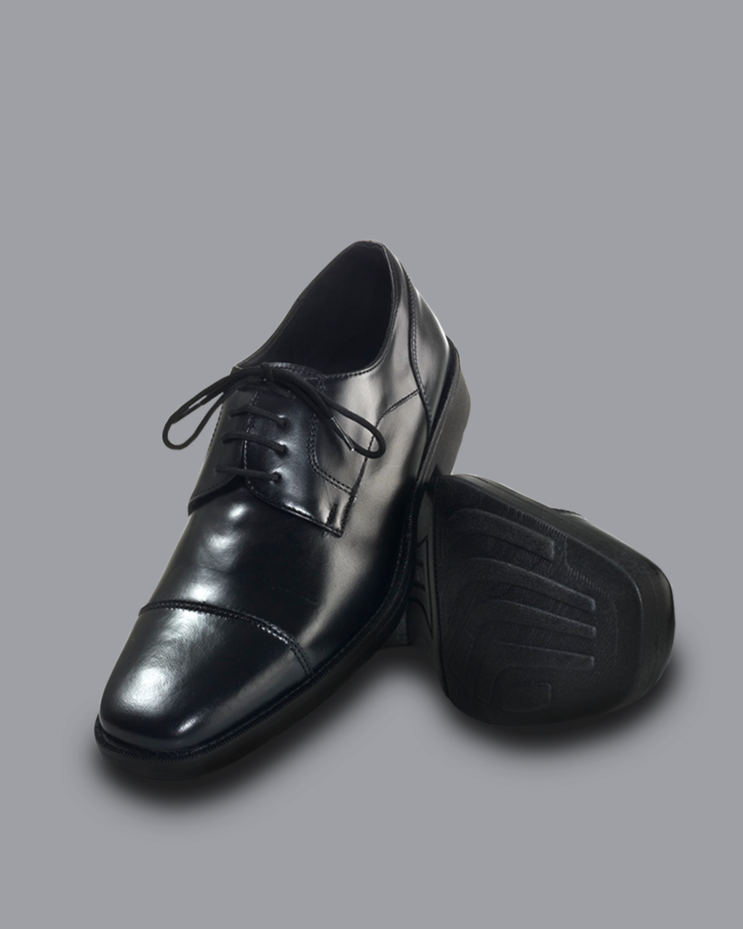 Zapatos Derby "Ejecutivo Simon" en cuero natural color negro con suela Simon antideslizante.