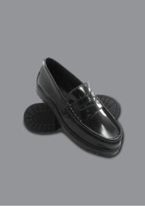 Calzado de dotación al por mayor 75 zapatos mocasin colegial unisex elaborados en cuero legitimo ref 040 suela vichot