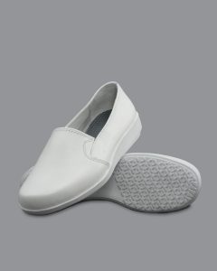 Calzado de dotación al por mayor 21 zapatos mocasines blancos slip on para enfermeria ref 1240 suela lola 1
